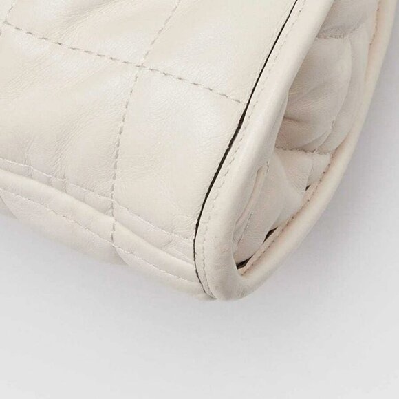 Gucci White Quilted Leather Medium Deco Tote Bag - Picture 4 of 10